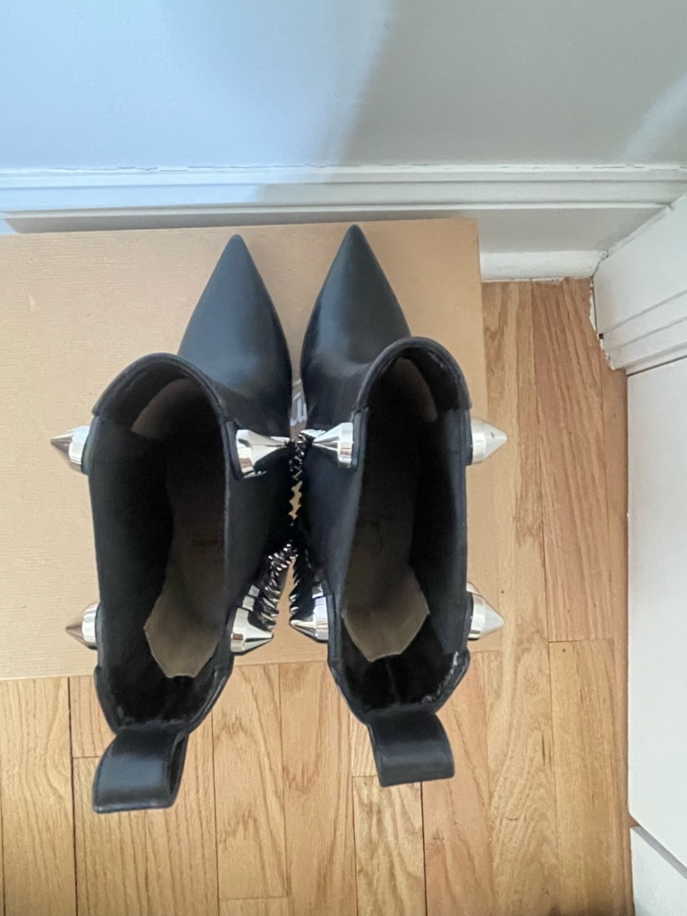 Christian Louboutin SPIKITA BOOTY 85 Spiked Stud Leather Boots Heel Bootie - Picture 6 of 6